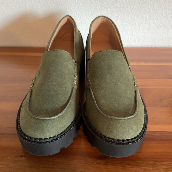 Women’s ZBY Slip on Loafers - Picture 3 of 9